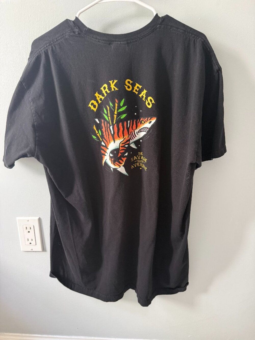 Mens DARK SEAS short sleeve graphic t shirt XXL 2XL Black Fishing Sea